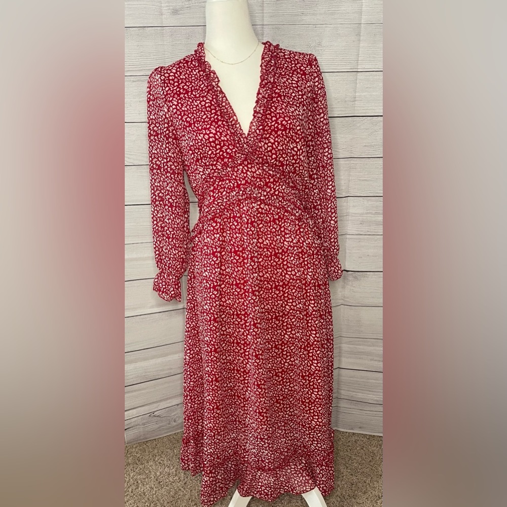 Long sleeved red dress